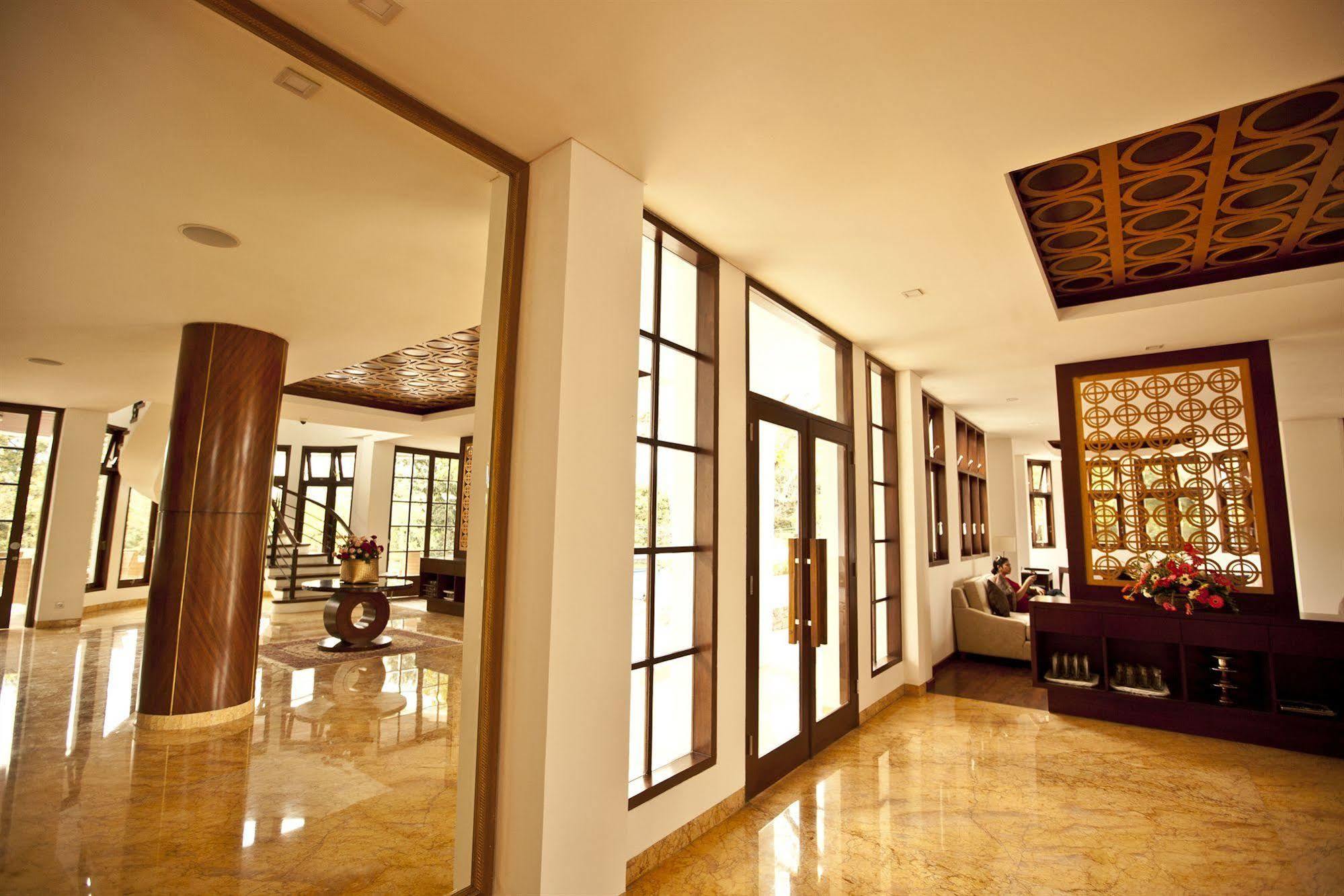 House Sangkuriang Hotel Bandung Luaran gambar