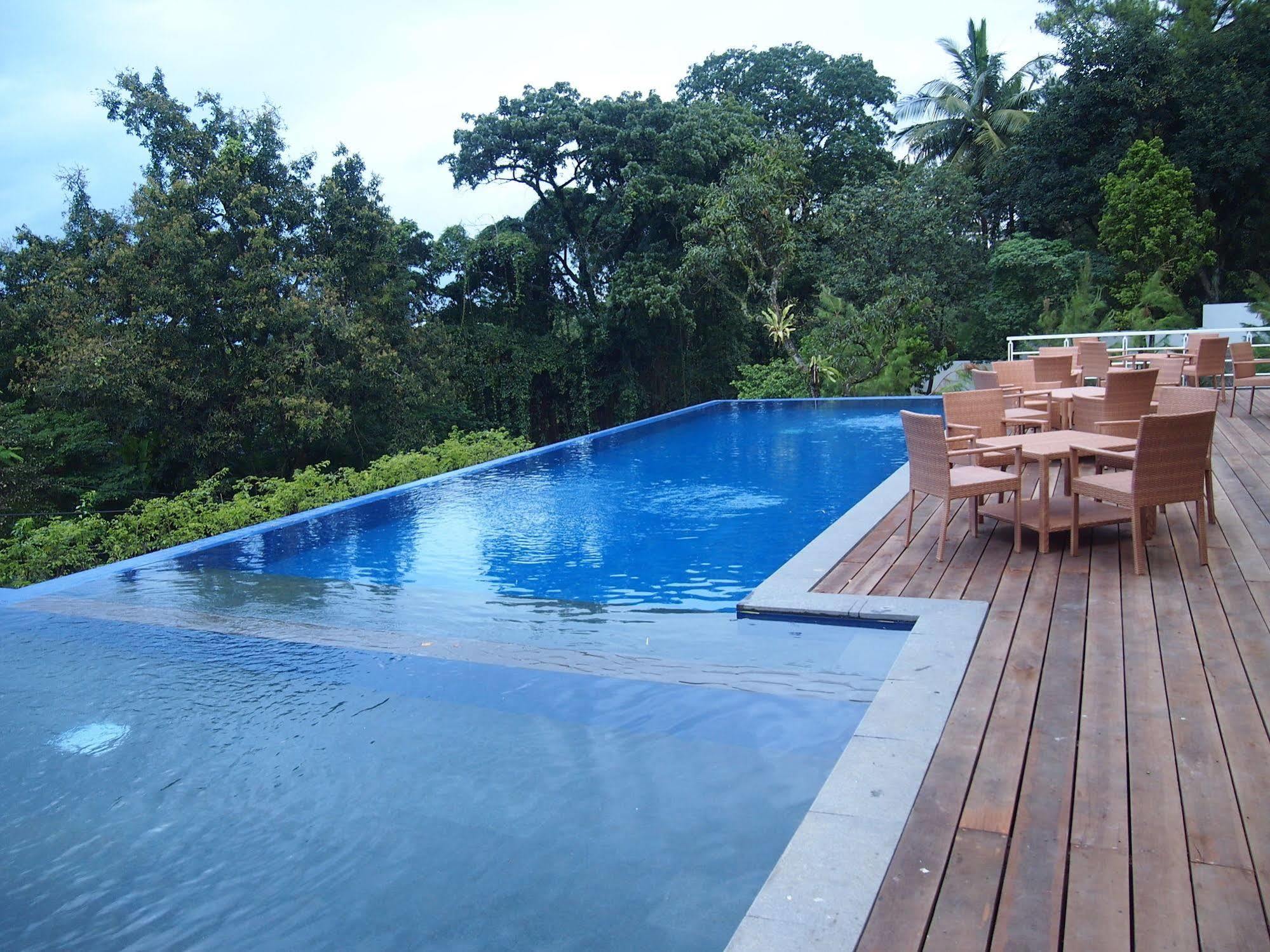 House Sangkuriang Hotel Bandung Luaran gambar